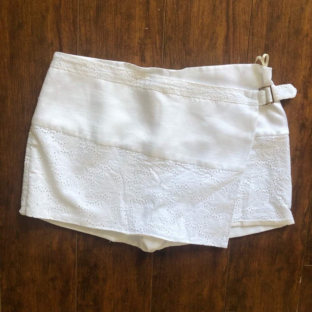Rachel Roy eyelet skort